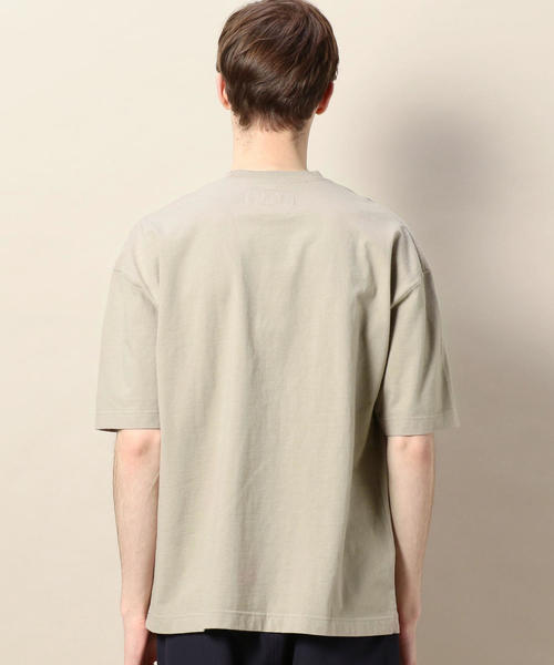 UNIVERSAL OVERALL（ユニバーサルオーバーオール）の「【別注】 ＜UNIVERSAL OVERALL（ユニバーサル オーバーオール）＞ 1POC S/T/Tシャツ（Tシャツ/カットソー・メンズ・ホワイト/ダークグレー/ベージュ/オレンジ・LARGE/X-LARGE/MEDIUM/SMALL）」の10枚目の写真