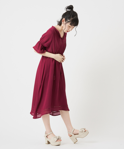 OLIVE des OLIVE（オリーブデオリーブ）の「エスニックワンピース（ワンピース・レディース・ホワイト/ワインレッド/ピンク・FREE）」の3枚目の写真