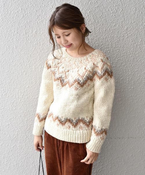 Khaju(カージュ)の「Khaju:ジャカードハンドニットプルオーバー◇(ニット/セーター・レディース・オフホワイト/ベージュ・ONE SIZE)」の13枚目の写真