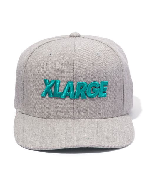 XLARGE（エクストララージ）の「STANDARD LOGO SNAPBACK CAP（キャップ・メンズ・ブラック/グレー/ネイビー/バーガンディー・ONE SIZE）」の3枚目の写真