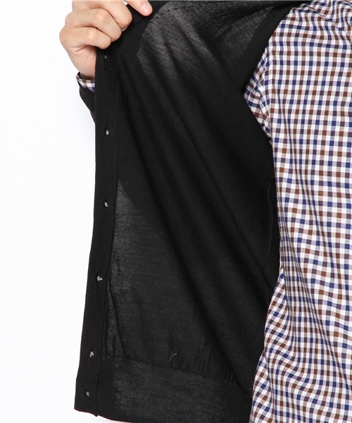 EDIFICE（エディフィス）の「◇16GG V カーディガン（カーディガン/ボレロ・メンズ・グリーン/オレンジ/ブルー系その他/ボルドー/ネイビー/チャコールグレー/ホワイト/ブラック・48/50/44/46）」の15枚目の写真