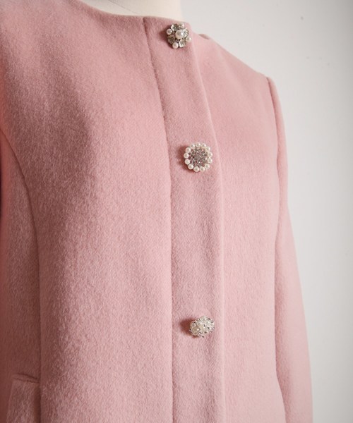 tocco closet（トッコ クローゼット）の「多種ビジュー釦ノーカラー袖  