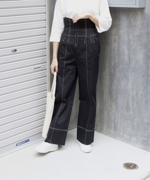 CIEL'AIR（シエルエアー）の「【CIEL'AIR/シエルエアー】ハイウエストコルセットパイピングパンツ（その他パンツ・レディース・ブラック/ベージュ・MEDIUM/LARGE）」の2枚目の写真