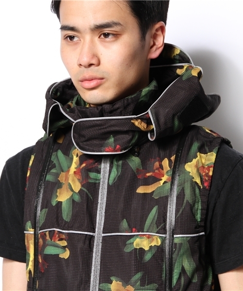 PUMA(プーマ)の「Performance Vest - PUMA by MIHARAYASUHIRO(ベスト・メンズ・ブラック/ホワイト・X-SMALL/LARGE/MEDIUM/SMALL)」の14枚目の写真