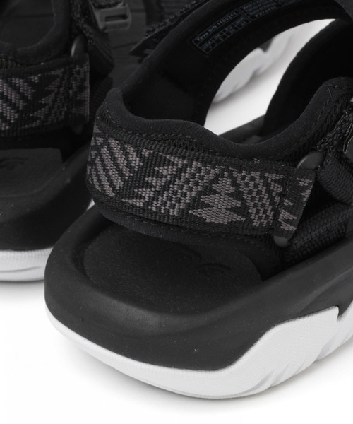 Teva（テバ）の「【TEVA(テバ)】HURRICANE XLT 2 ALP(WOMEN)19SS（サンダル・レディース・ブラック/グレー・SMALL/MEDIUM）」の11枚目の写真