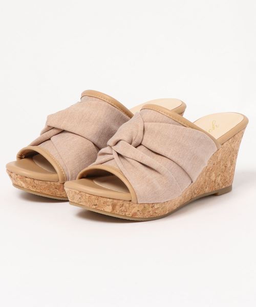 GeeRA(ジーラ)の「ストレッチ素材ウェッジミュール(サンダル・レディース・レッド/マスタード/ベージュ/ブラック・SMALL/MEDIUM/LARGE/X-LARGE)」の3枚目の写真