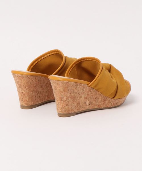 GeeRA(ジーラ)の「ストレッチ素材ウェッジミュール(サンダル・レディース・レッド/マスタード/ベージュ/ブラック・SMALL/MEDIUM/LARGE/X-LARGE)」の6枚目の写真