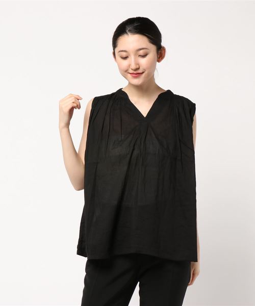 AMERICAN HOLIC（アメリカンホリック）の「スキッパーノースリーブブラウス＊（シャツ/ブラウス・レディース・チェック/その他14/ブラック/オフホワイト/カーキ/キャメル/ストライプ/ドット・L/M）」の2枚目の写真