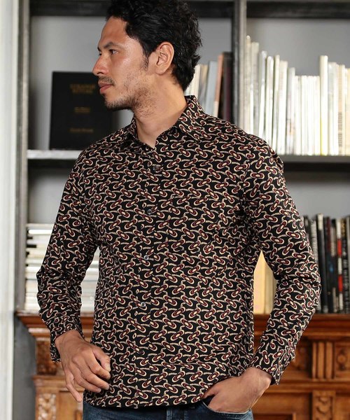 MEN'S BIGI（メンズビギ）の「ヴィンテージ調幾何学柄プリントシャツ【ウォッシャブル仕様】（シャツ/ブラウス・メンズ・ブラック/ブラウン/ネイビー・M/S/L）」の8枚目の写真