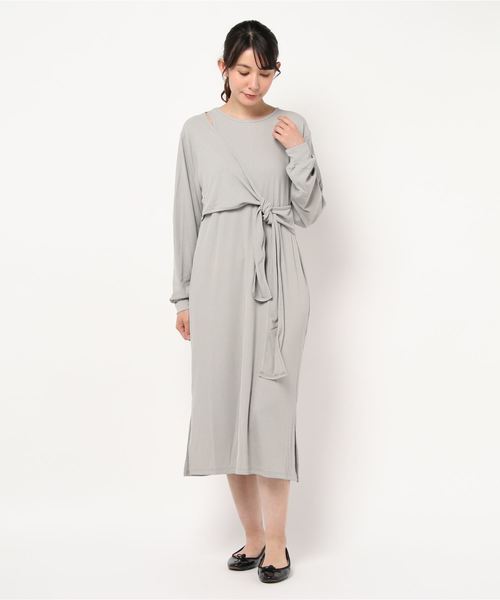 STYLEBLOCK(スタイルブロック)の「ナローリブサイドしばりアシンメトリーネックワンピース(ワンピース・レディース・ブラック/アイボリー/グリーン系その他/ブルー系その他/グレイッシュベージュ・M)」の4枚目の写真