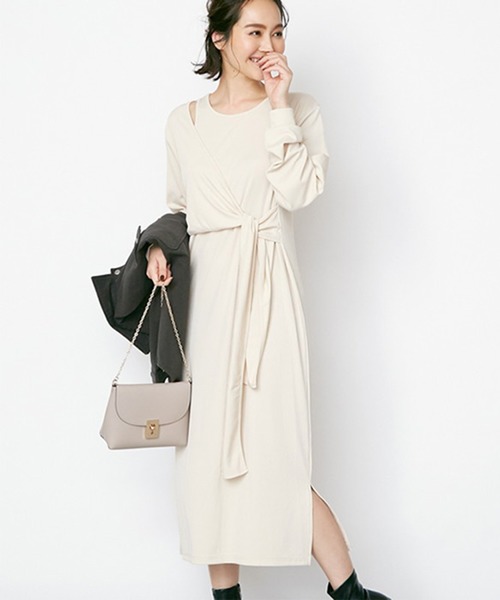 STYLEBLOCK(スタイルブロック)の「ナローリブサイドしばりアシンメトリーネックワンピース(ワンピース・レディース・ブラック/アイボリー/グリーン系その他/ブルー系その他/グレイッシュベージュ・M)」の2枚目の写真