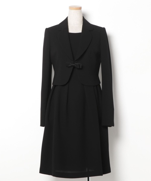 MONOIR(モノワール)の「濃染加工ショート丈アンサンブル(ジャケットワンピース)(アンサンブル・レディース・ブラック・11号/9号/5号/7号)」の11枚目の写真