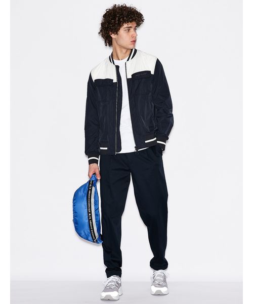 ARMANI EXCHANGE(アルマーニエクスチェンジ)の「【A|Xアルマーニ エクスチェンジ】バックカラ―ブロックデザイン 半袖クルーネックTシャツ/REGULAR(Tシャツ/カットソー・メンズ・ブラック/ネイビー/ホワイト・MEDIUM/LARGE/X-LARGE/SMALL/X-SMALL)」の4枚目の写真