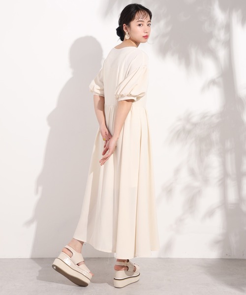 one after another NICE CLAUP(ワンアフターアナザーナイスクラップ)の「プリーツガウンワンピース(ワンピース・レディース・パープル/オフホワイト/アイボリー・FREE)」の7枚目の写真