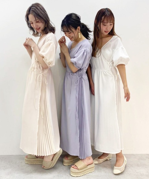 one after another NICE CLAUP(ワンアフターアナザーナイスクラップ)の「プリーツガウンワンピース(ワンピース・レディース・パープル/オフホワイト/アイボリー・FREE)」の11枚目の写真