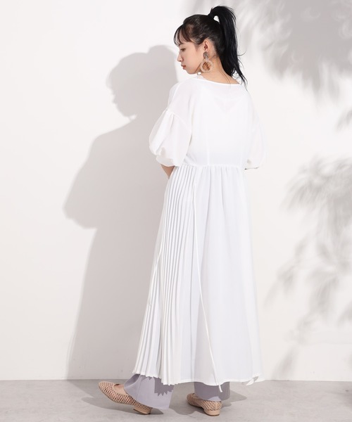 one after another NICE CLAUP(ワンアフターアナザーナイスクラップ)の「プリーツガウンワンピース(ワンピース・レディース・パープル/オフホワイト/アイボリー・FREE)」の21枚目の写真