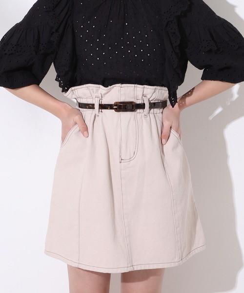 one after another NICE CLAUP（ワンアフターアナザーナイスクラップ）の「ベルト付台形スカート（スカート・レディース・ブラック/ベージュ/ネイビー/アイボリー・FREE）」の3枚目の写真