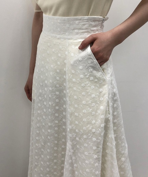 one after another NICE CLAUP（ワンアフターアナザーナイスクラップ）の「切り替えフレアスカート（スカート・レディース・オフホワイト/ドット/チェック・FREE）」の22枚目の写真