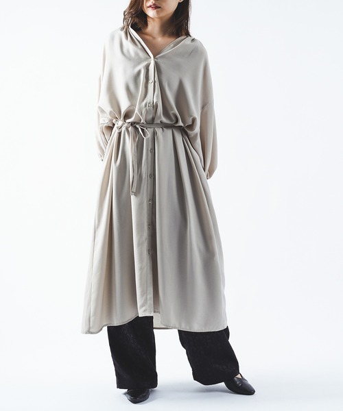 Ambre Neige（アンブルネージュ）の「ソデボリュームワンピース／スキッパーマキシワンピ／【WEB/EC限定商品】（ワンピース・レディース・ピンクベージュ/ベージュ・FREE）」の5枚目の写真