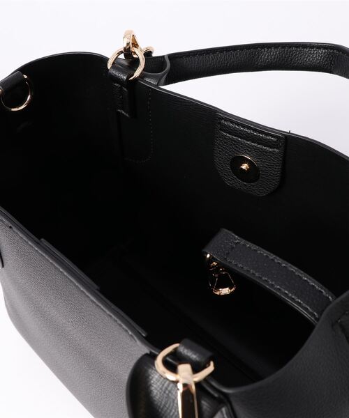 INTERPLANET（インタープラネット）の「ファー付き２ＷＡＹ　ＢＡＧ（ショルダーバッグ・レディース・アイボリー/ブラック/ブラウン・フリー）」の7枚目の写真