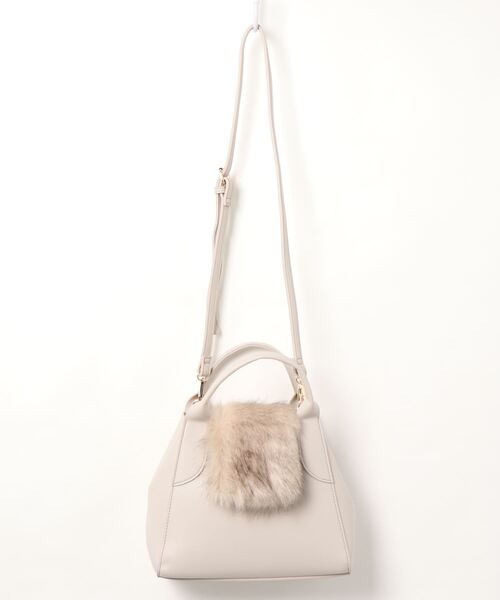 INTERPLANET（インタープラネット）の「ファー付き２ＷＡＹ　ＢＡＧ（ショルダーバッグ・レディース・アイボリー/ブラック/ブラウン・フリー）」の14枚目の写真