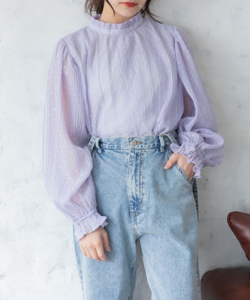 Mysa&Liina(ミーサリーナ)の「プリーツカットドビーブラウス(シャツ/ブラウス・レディース・ブラック/パープル/オフホワイト/ミント・M)」の4枚目の写真