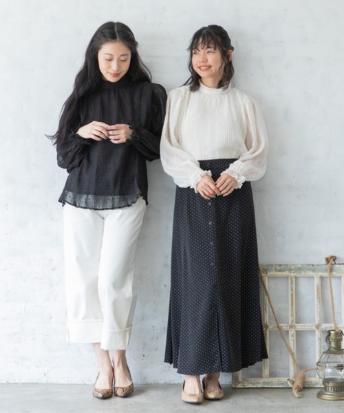 Mysa&Liina(ミーサリーナ)の「プリーツカットドビーブラウス(シャツ/ブラウス・レディース・ブラック/パープル/オフホワイト/ミント・M)」の14枚目の写真