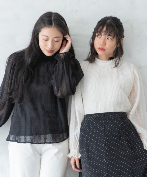 Mysa&Liina(ミーサリーナ)の「プリーツカットドビーブラウス(シャツ/ブラウス・レディース・ブラック/パープル/オフホワイト/ミント・M)」の13枚目の写真