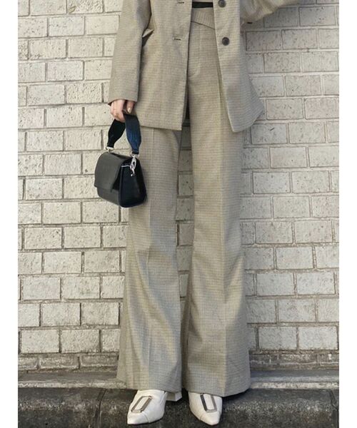 MURUA(ムルーア)の「ハイウエストスリットパンツ(その他パンツ・レディース・ブラック/ベージュ/その他1・1/2)」の3枚目の写真