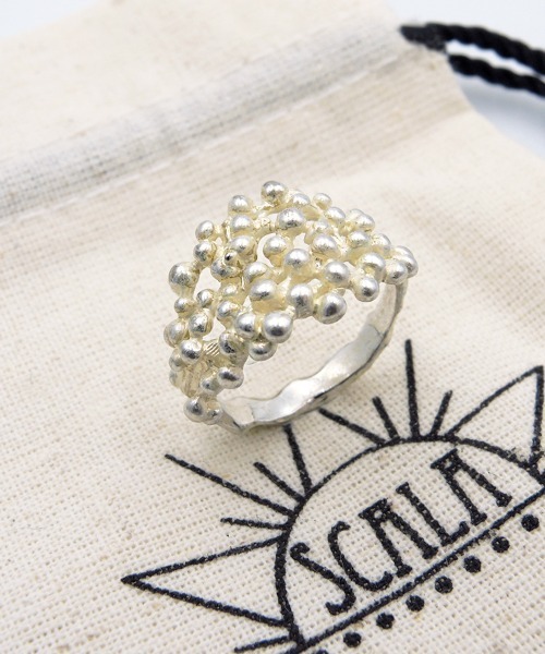 TONE SELECT GOODS(トーンセレクトグッズ)の「【SCALA/スカラ】MixBerryリング(リング・レディース・アンティークゴールド/ゴールド/シルバー/アンティークシルバー・8号/11号)」の3枚目の写真