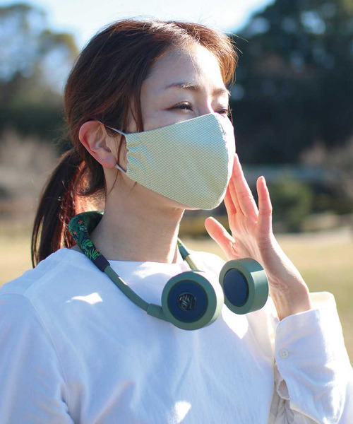 SPICE OF LIFE（スパイス オブ ライフ）の「【正規品/在庫限り】両手が使える ハンズフリー扇風機「WFan(ダブルファン) ヨガシロッコ」ボタニカル/カモフラ/フラワー（アウトドアグッズ・メンズ・カモフラージュ/ホワイト系その他/グリーン系その他・ONE SIZE）」の6枚目の写真