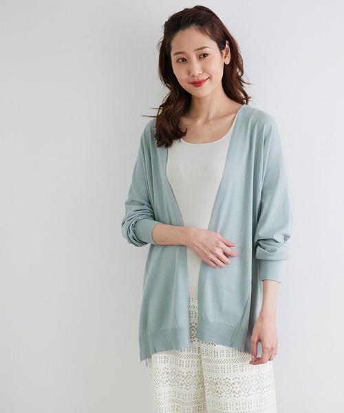 ROPE' PICNIC(ロペピクニック)の「【UVケア・接触冷感】ゴールドバー付きトッパーカーディガン(カーディガン/ボレロ・レディース・ライトグレー/ブラック/ライトグリーン/ベージュ系その他/ダークパープル/ブルー/イエロー系その他・38)」の5枚目の写真