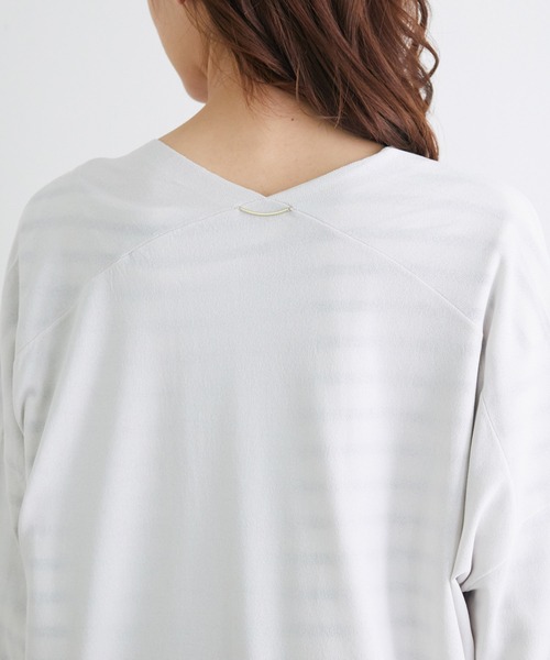 ROPE' PICNIC(ロペピクニック)の「【UVケア・接触冷感】ゴールドバー付きトッパーカーディガン(カーディガン/ボレロ・レディース・ライトグレー/ブラック/ライトグリーン/ベージュ系その他/ダークパープル/ブルー/イエロー系その他・38)」の8枚目の写真