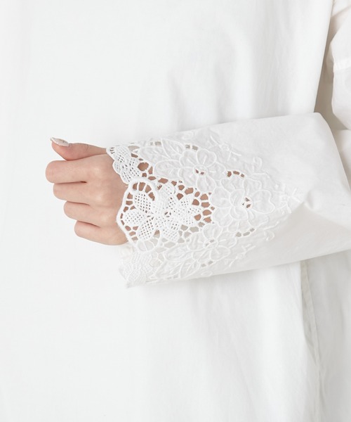 PUAL CE CIN（ピュアルセシン）の「カットワーク刺繍ワンピース（ワンピース・レディース・ホワイト/ブラック・FREE）」の4枚目の写真