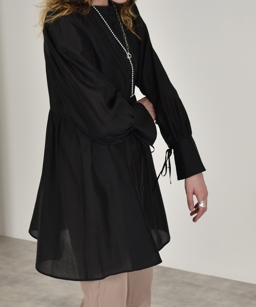 w closet（ダブルクローゼット）の「袖リボンギャザーシャツ（シャツ/ブラウス・レディース・ホワイト/ブラック・マルチサイズ）」の21枚目の写真