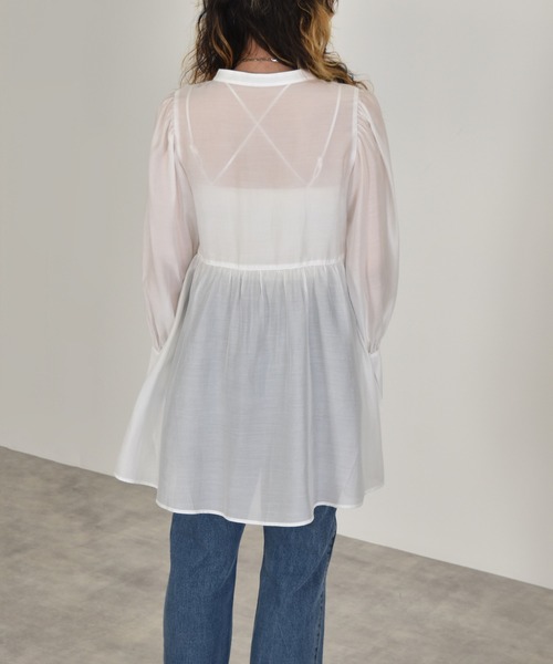 w closet（ダブルクローゼット）の「袖リボンギャザーシャツ（シャツ/ブラウス・レディース・ホワイト/ブラック・マルチサイズ）」の5枚目の写真