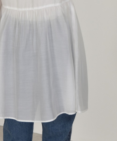 w closet（ダブルクローゼット）の「袖リボンギャザーシャツ（シャツ/ブラウス・レディース・ホワイト/ブラック・マルチサイズ）」の6枚目の写真