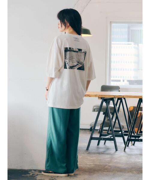 SEVENDAYS=SUNDAY（セブンデイズサンデイ）の「MOST BLISSFUL TEE　＊◇（Tシャツ/カットソー・レディース・オフホワイト/グレイッシュベージュ・S/M/L）」の13枚目の写真