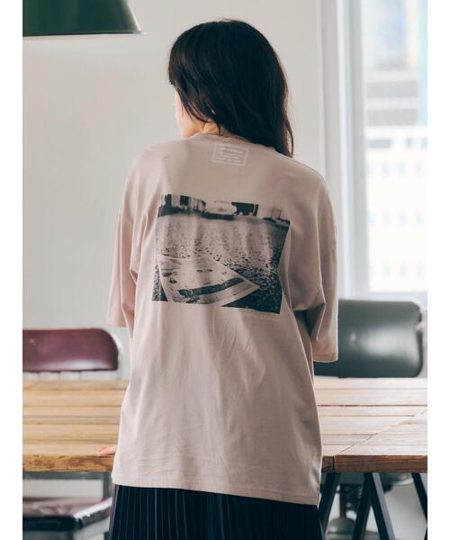 SEVENDAYS=SUNDAY（セブンデイズサンデイ）の「MOST BLISSFUL TEE　＊◇（Tシャツ/カットソー・レディース・オフホワイト/グレイッシュベージュ・S/M/L）」の20枚目の写真