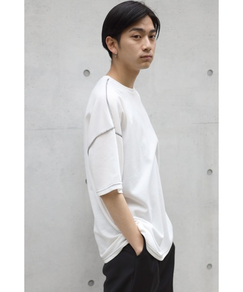 CREARE -LINO-（クレアーレリノ）の「オーバーサイズ　配色ステッチTEE<ユニセックス>（Tシャツ/カットソー・メンズ・ブラック/ホワイト・FREE）」の5枚目の写真