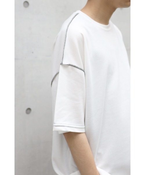 CREARE -LINO-（クレアーレリノ）の「オーバーサイズ　配色ステッチTEE<ユニセックス>（Tシャツ/カットソー・メンズ・ブラック/ホワイト・FREE）」の11枚目の写真