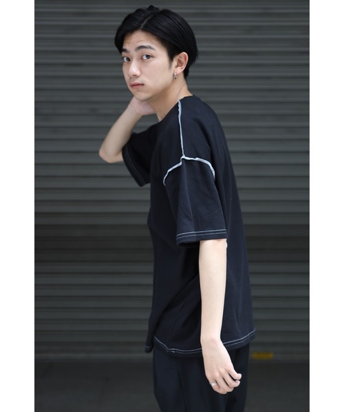 CREARE -LINO-（クレアーレリノ）の「オーバーサイズ　配色ステッチTEE<ユニセックス>（Tシャツ/カットソー・メンズ・ブラック/ホワイト・FREE）」の4枚目の写真