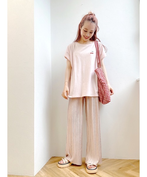 JUMELLE（ジュメロ）の「ワイドプリーツパンツ（スラックス・レディース・ブラック/ピンク/グレイッシュベージュ・FREE）」の7枚目の写真