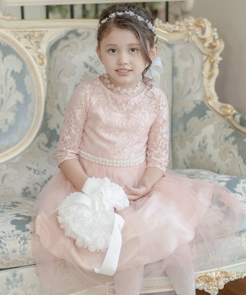 Catherine Cottage（キャサリンコテージ）の「デコルテシースルー レーススリーブドレス（ドレス・キッズ・ベージュ/ネイビー/レッド/サックスブルー/ピンク/イエロー/グリーン/ライラック・110/120/130/140/150/160）」の7枚目の写真