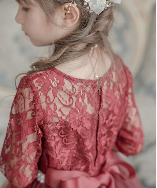 Catherine Cottage（キャサリンコテージ）の「デコルテシースルー レーススリーブドレス（ドレス・キッズ・ベージュ/ネイビー/レッド/サックスブルー/ピンク/イエロー/グリーン/ライラック・110/120/130/140/150/160）」の16枚目の写真