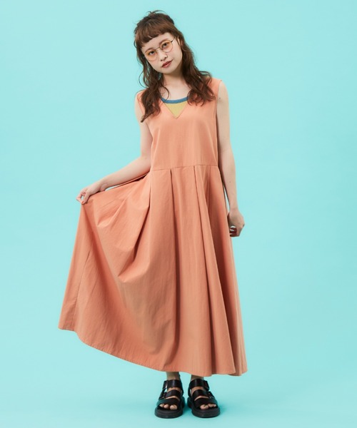 MERLOT（メルロー）の「ベジタブルカラージャンパースカート（ジャンパースカート・レディース・オレンジ/ネイビー/ライトグリーン・FREE）」の3枚目の写真