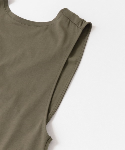 URBAN RESEARCH（アーバンリサーチ）の「バッククロスレイヤードカットソーセット（Tシャツ/カットソー・レディース・カーキ/ブルー/ライトグレー・FREE）」の14枚目の写真