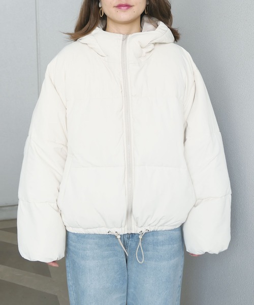 CORNERS(コーナーズ)の「ショート丈ファイバーダウンブルゾン(ダウンジャケット/コート・レディース・ベージュ/ブラック/カーキ/アイボリー/モカ/グリーン・M/L)」の15枚目の写真