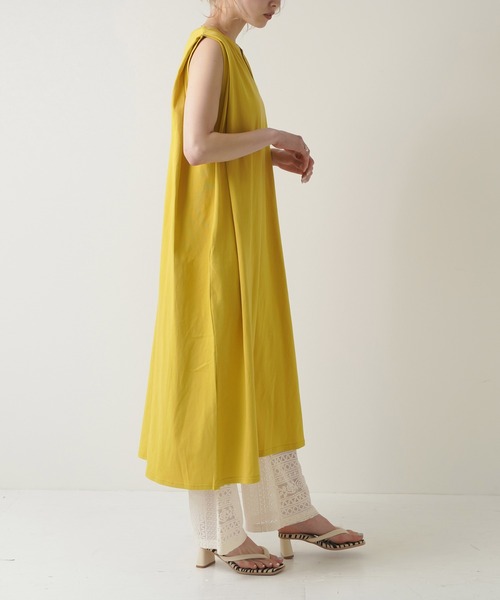 Lull(ルル)の「【Lull / ルル】キーネックノースリカットワンピース(ワンピース・レディース・ブルー/グリーン/ベージュ/イエロー・ONESIZE)」の10枚目の写真