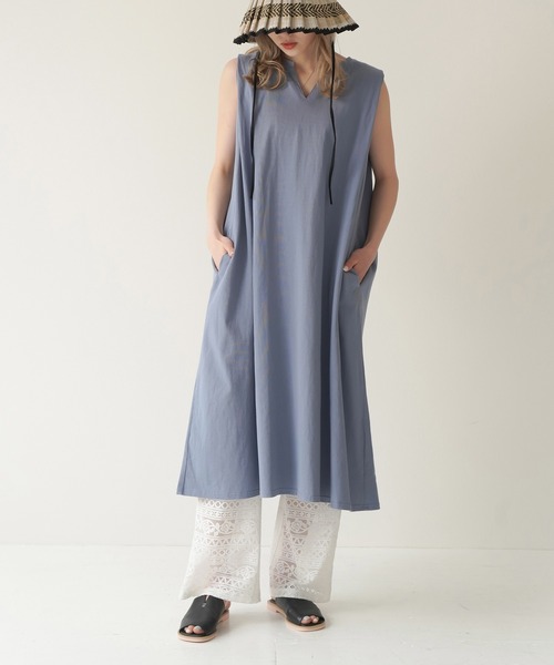 Lull(ルル)の「【Lull / ルル】キーネックノースリカットワンピース(ワンピース・レディース・ブルー/グリーン/ベージュ/イエロー・ONESIZE)」の17枚目の写真